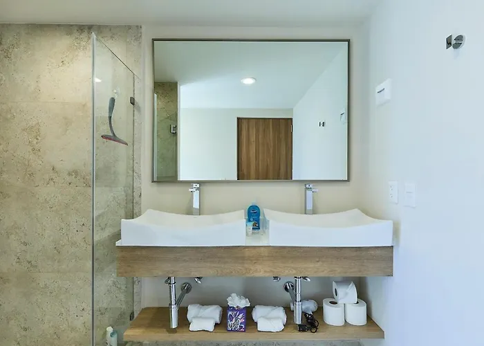 Penthouse Paradise, Arch & Ocean Views, Private Pool! Cabo San Lucas